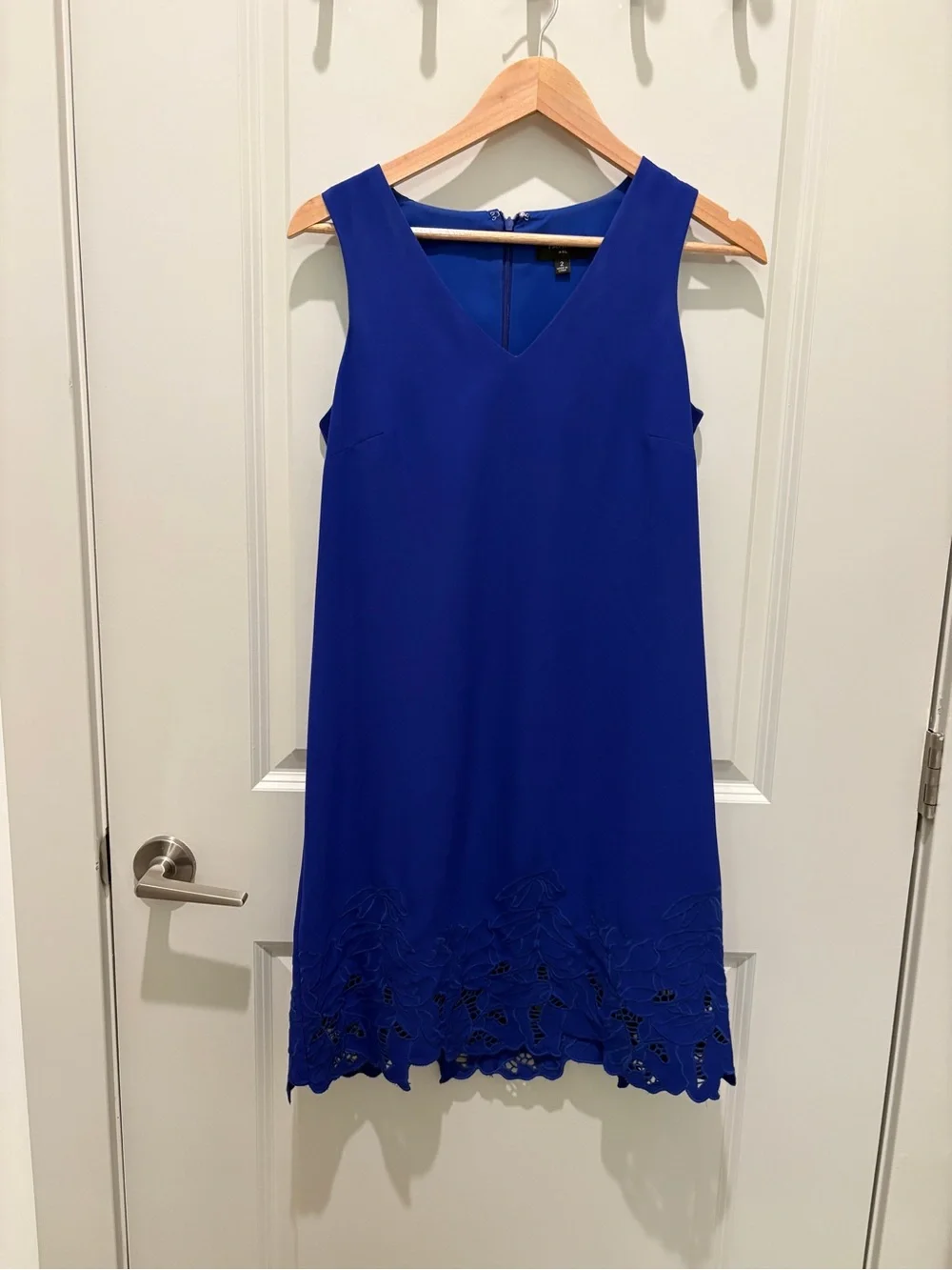 Royal Blue Sleeveless V-Neck Lace Hem Dress - Picture 4 of 5